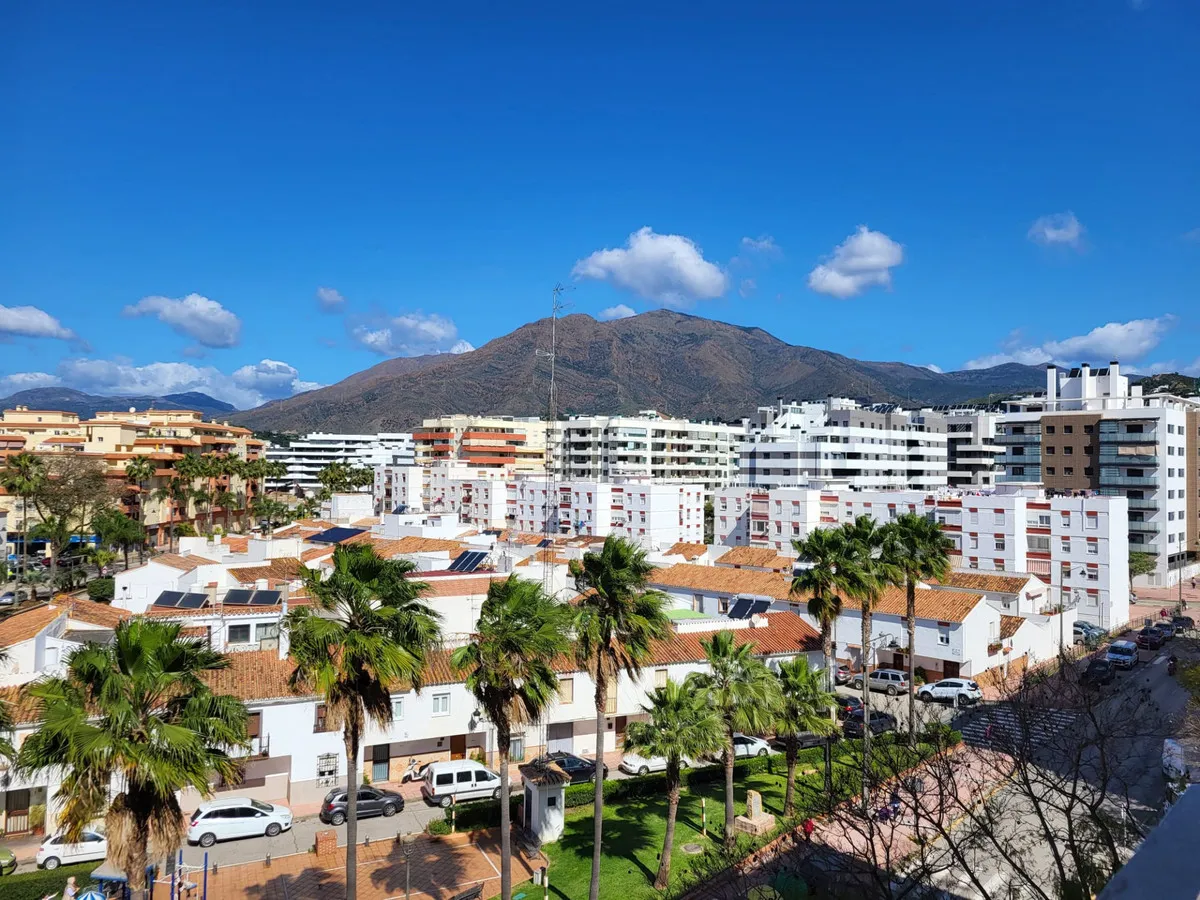 c86bf4c3-c3fb-4f65-b836-decab4aafeed