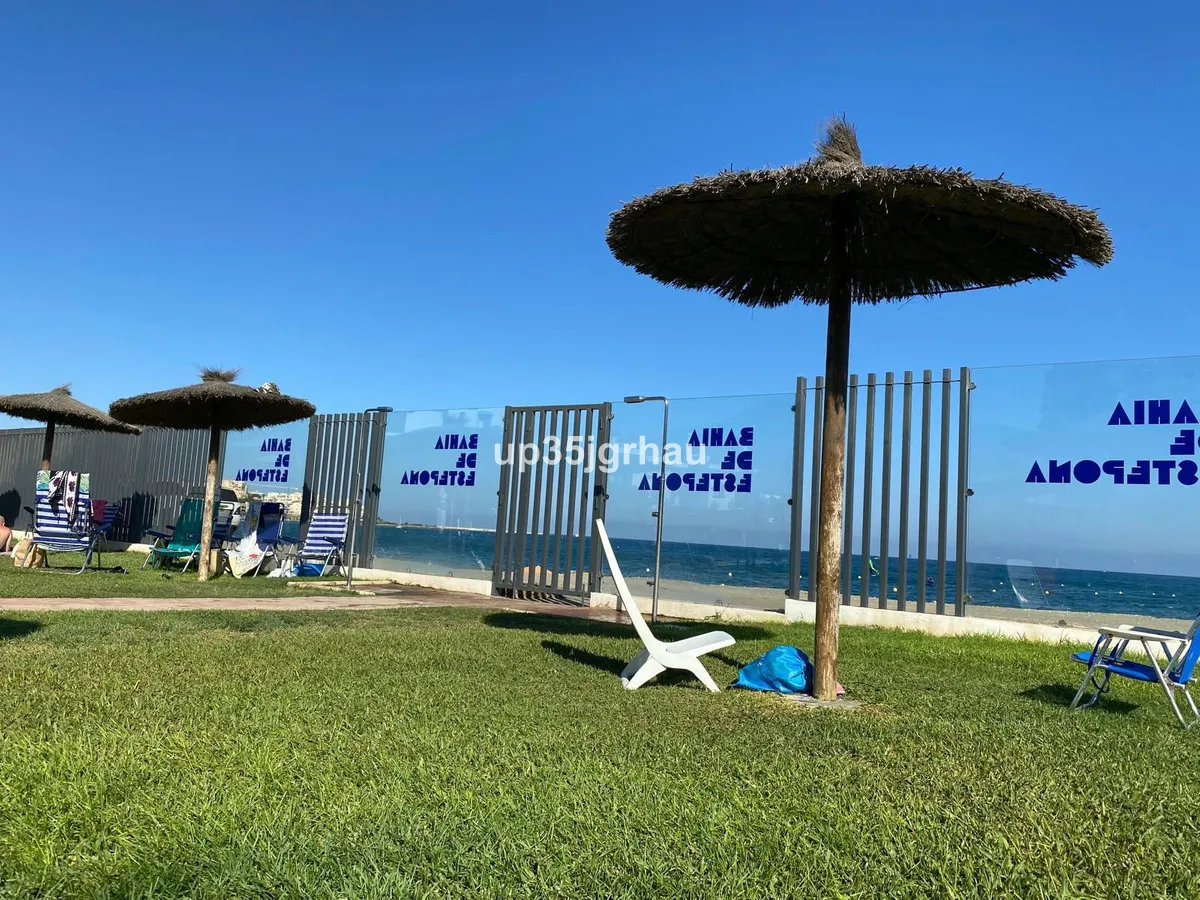 acd5ec05-46bf-4ac8-b3f5-aca40f889bc5