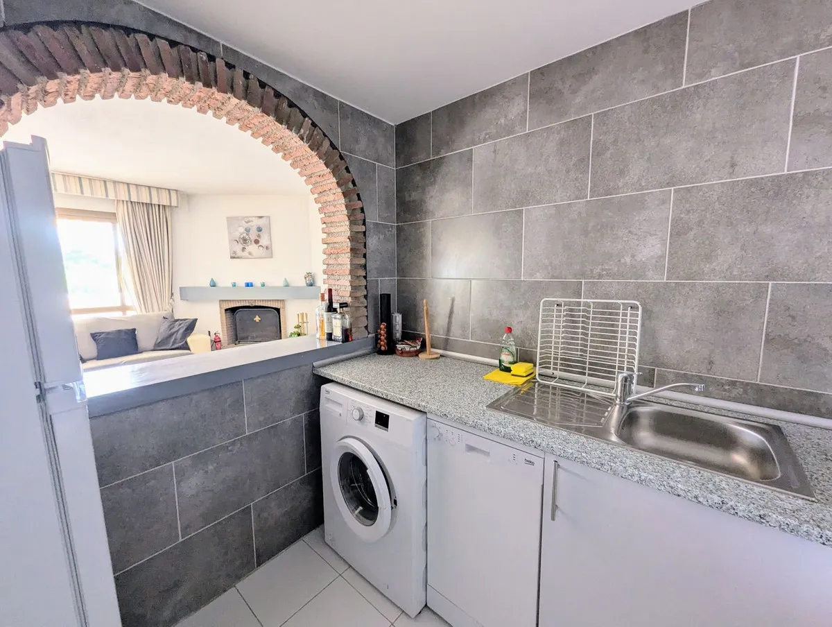 7b7e3f5b-74f3-4e91-a38a-0d615b1ae2cb