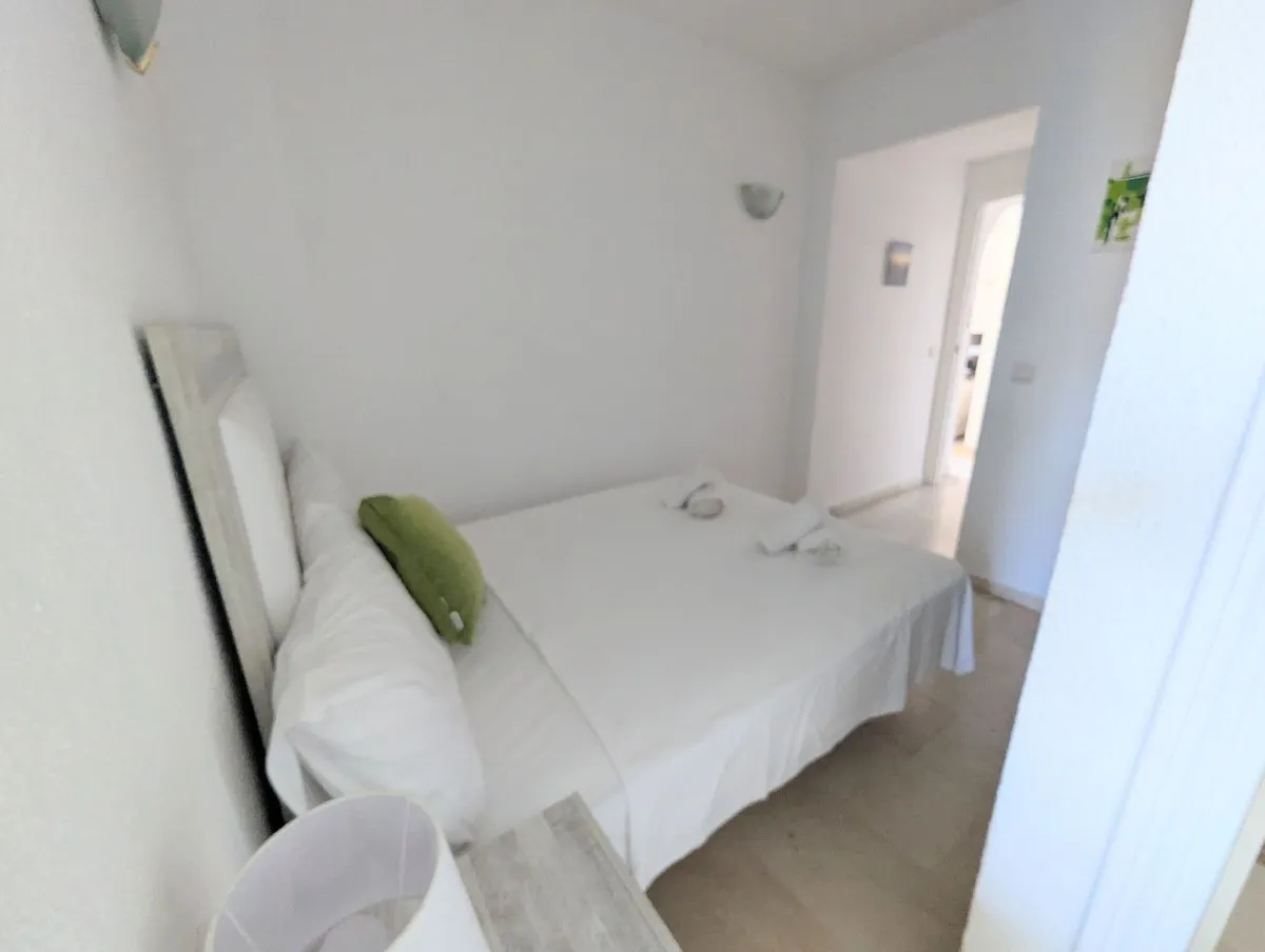 9757f019-b8f2-4fe7-a9ae-66095279984b