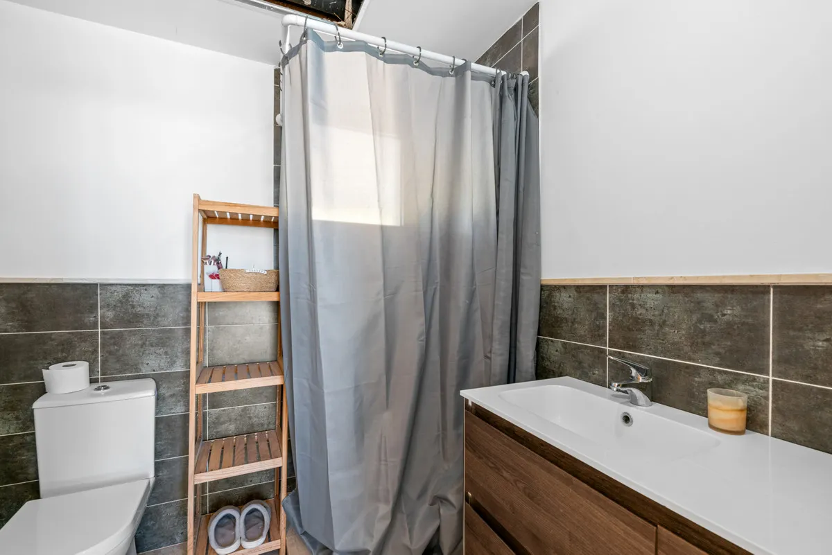 8d6119eb-cff5-42b3-84fc-a3319411bf7c