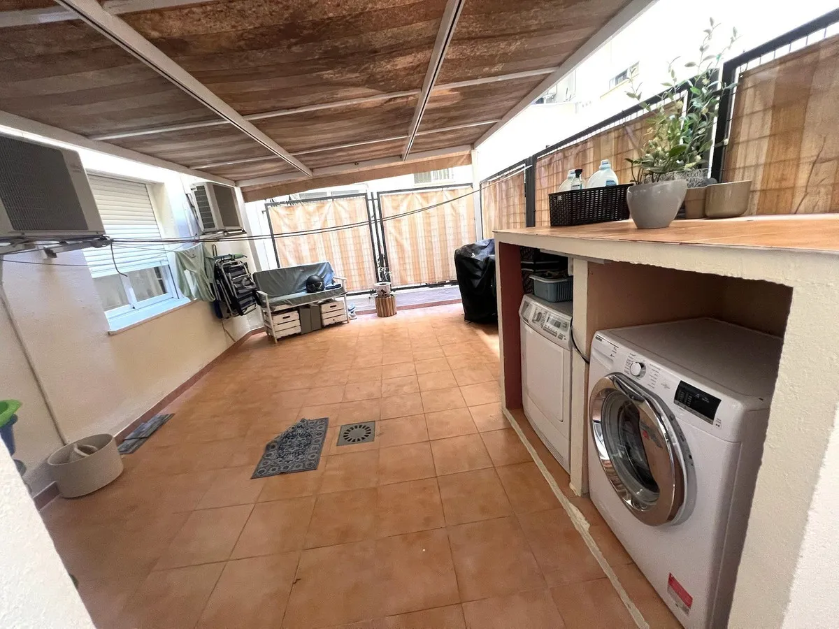 f2c1a3ed-8ba2-40eb-a1c4-44c71ea03196