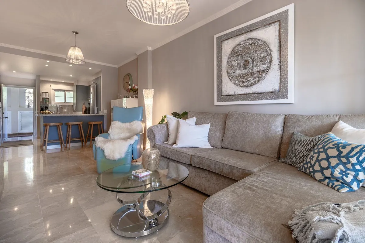 d09d1b0b-0ec0-4ad9-925b-25a3668706e3