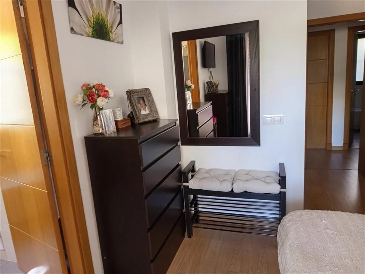 b833d7fb-89d7-4705-ba72-f30e792745a4