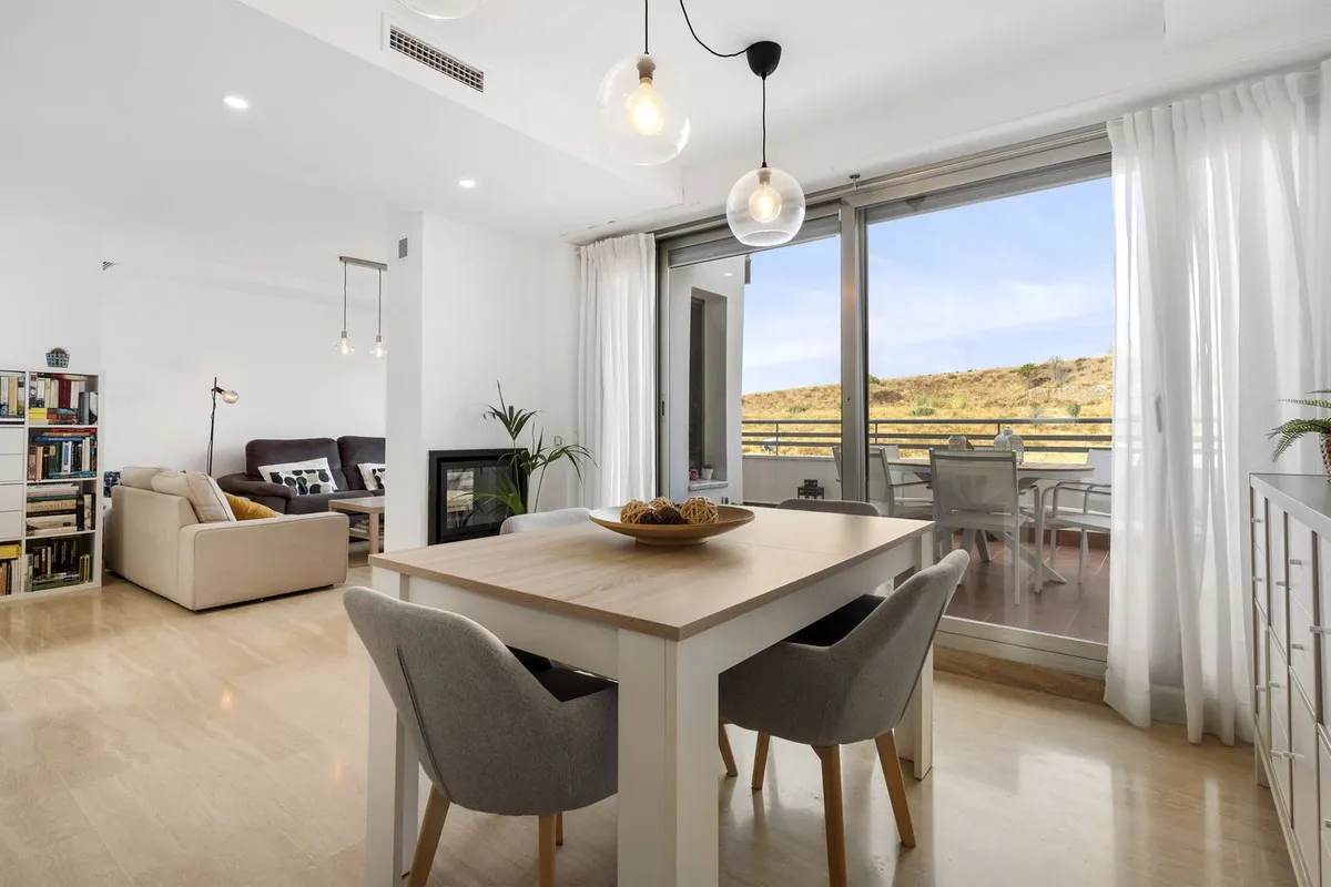 2ca534ab-3090-48c6-b8bb-951065a11d28