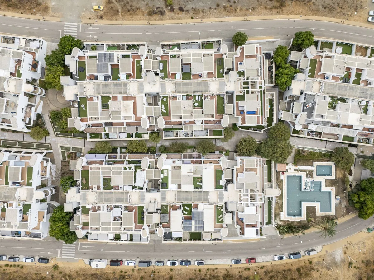 32d0baa9-c733-4b35-8cd2-252582027df7