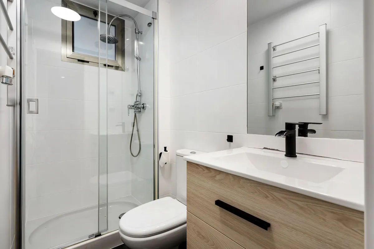 8e2aceca-d9fc-4add-a33e-e2679f30cbb2