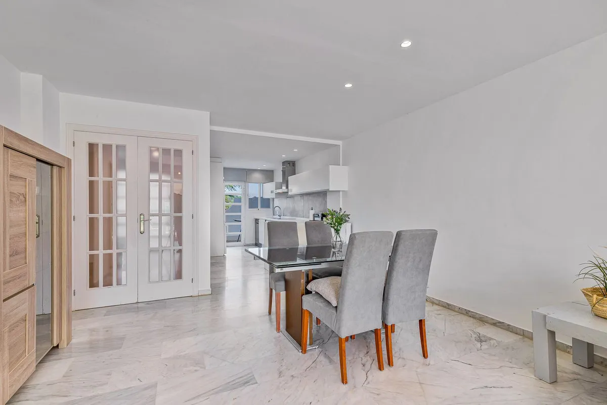 7b89ee56-338a-4fc0-b2da-069df7a75768