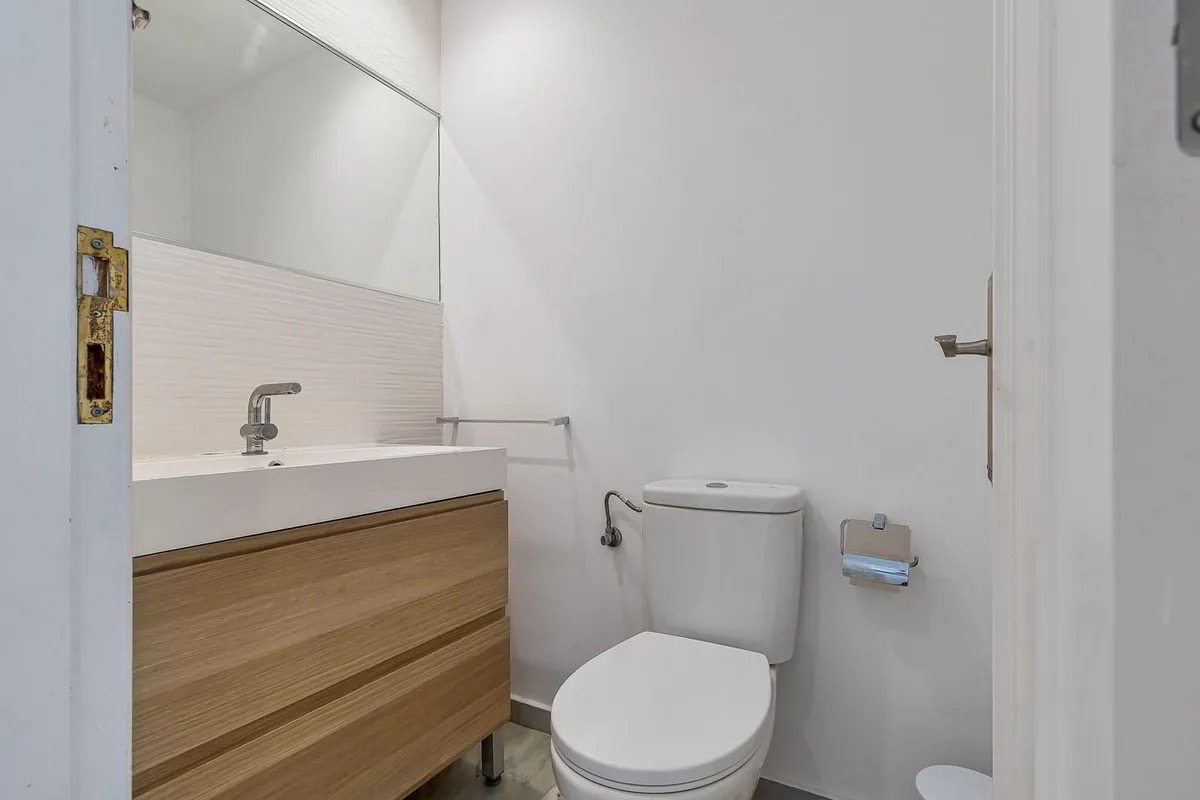 bff28c35-f828-4f37-a879-962dfb872e95