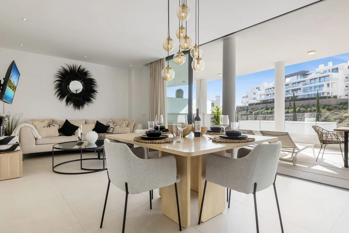 4d05938a-5c07-41e5-80af-5972463199d8