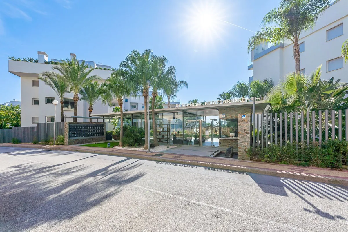 6cfff206-f0e7-4d6f-8076-617916ce4d21