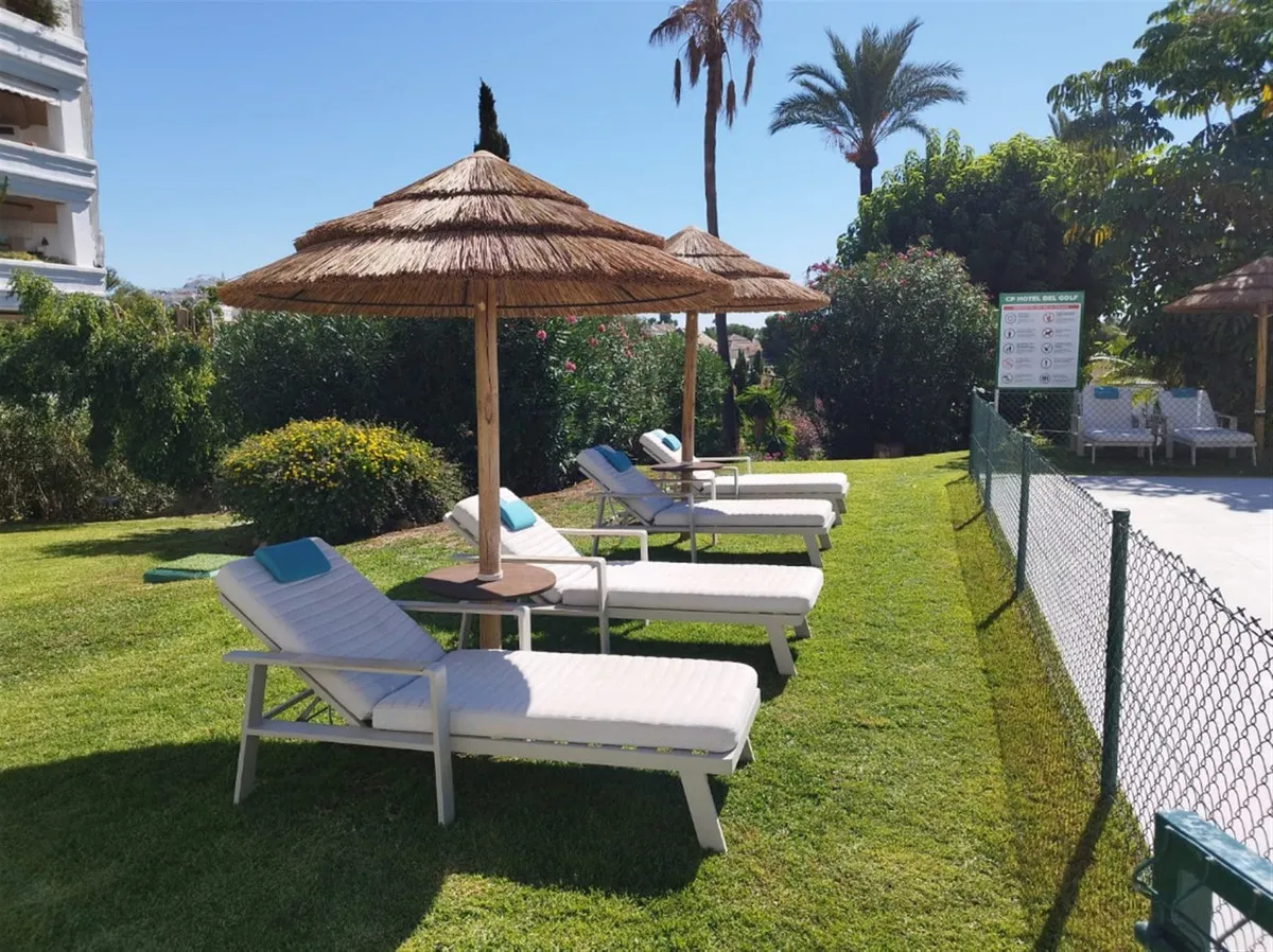 133e80f8-c517-4717-9b72-fc1ab5500481