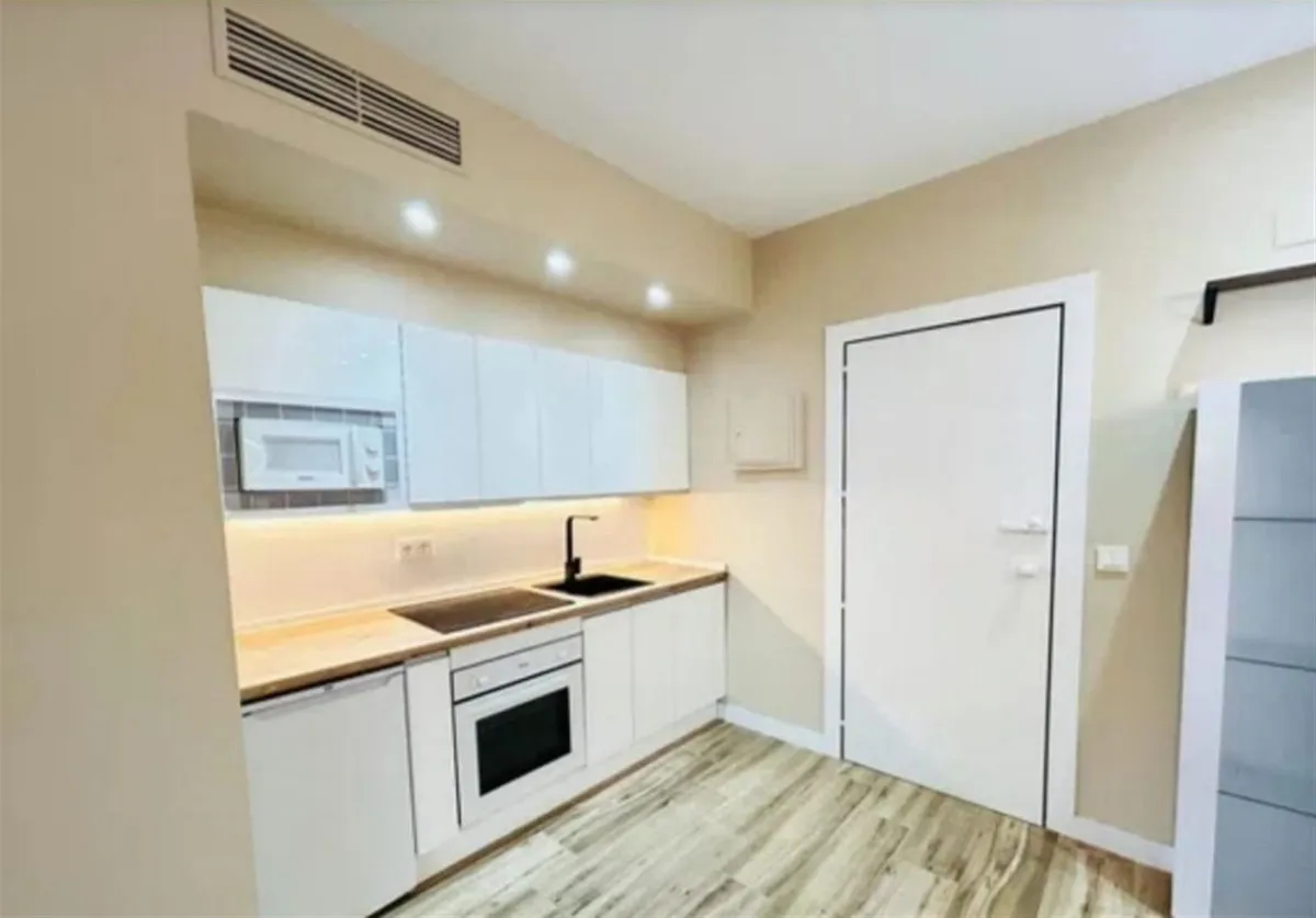 f9edb6aa-0497-48a5-93f3-51ac91c926d0