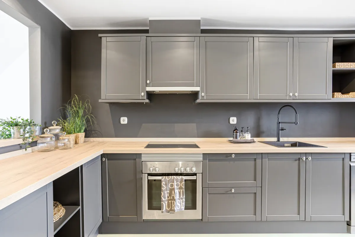 1f99962e-3cac-46d8-a3db-2283cb33d64a