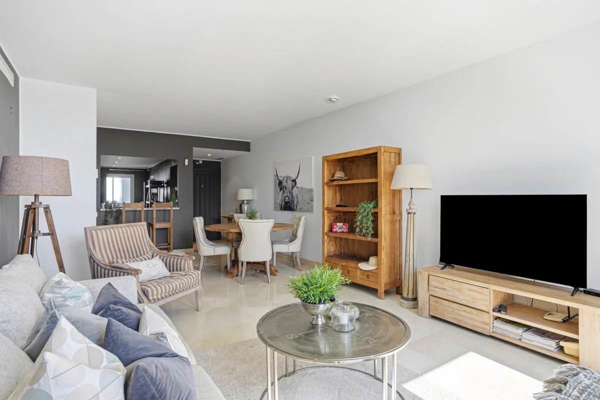 38295f76-59ec-4851-a7ae-7e7747950e12