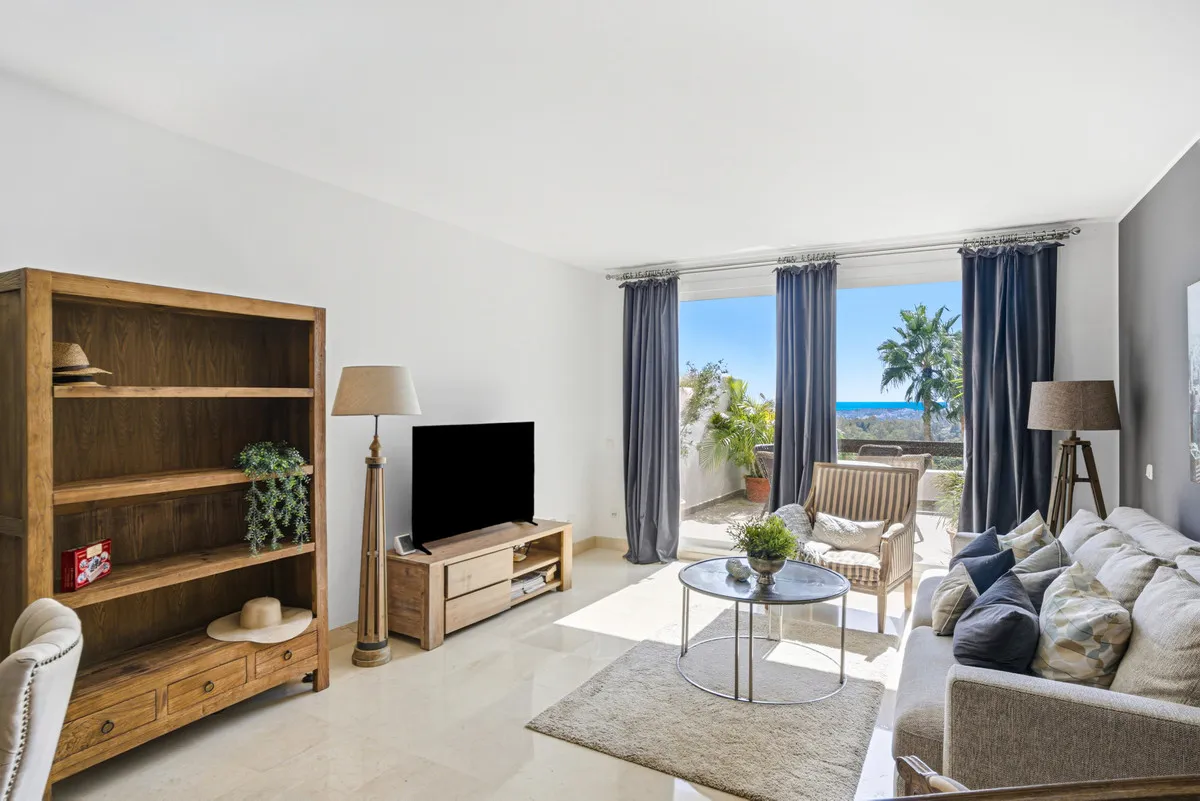 8305e24a-8744-4ca2-adac-72e9a6968b97