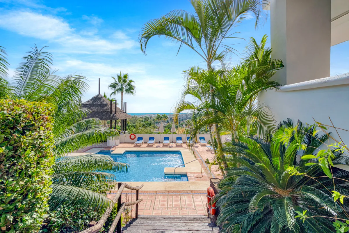 99b1c8e6-72ef-44e1-b5be-c360bb7d5d68