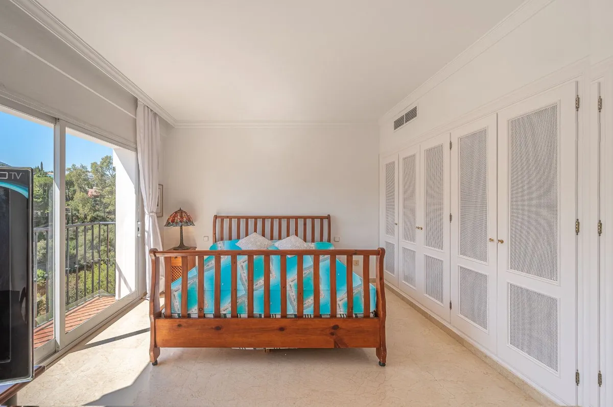 a61f46b1-26ac-49e6-b253-ae393e079d7c