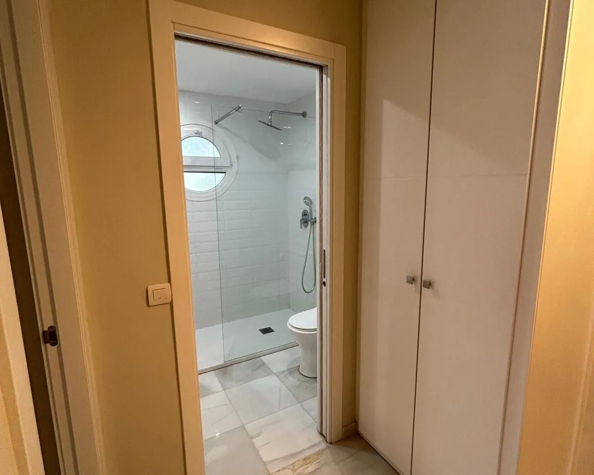 3946c8c9-1164-4329-9d98-1d974b85af10