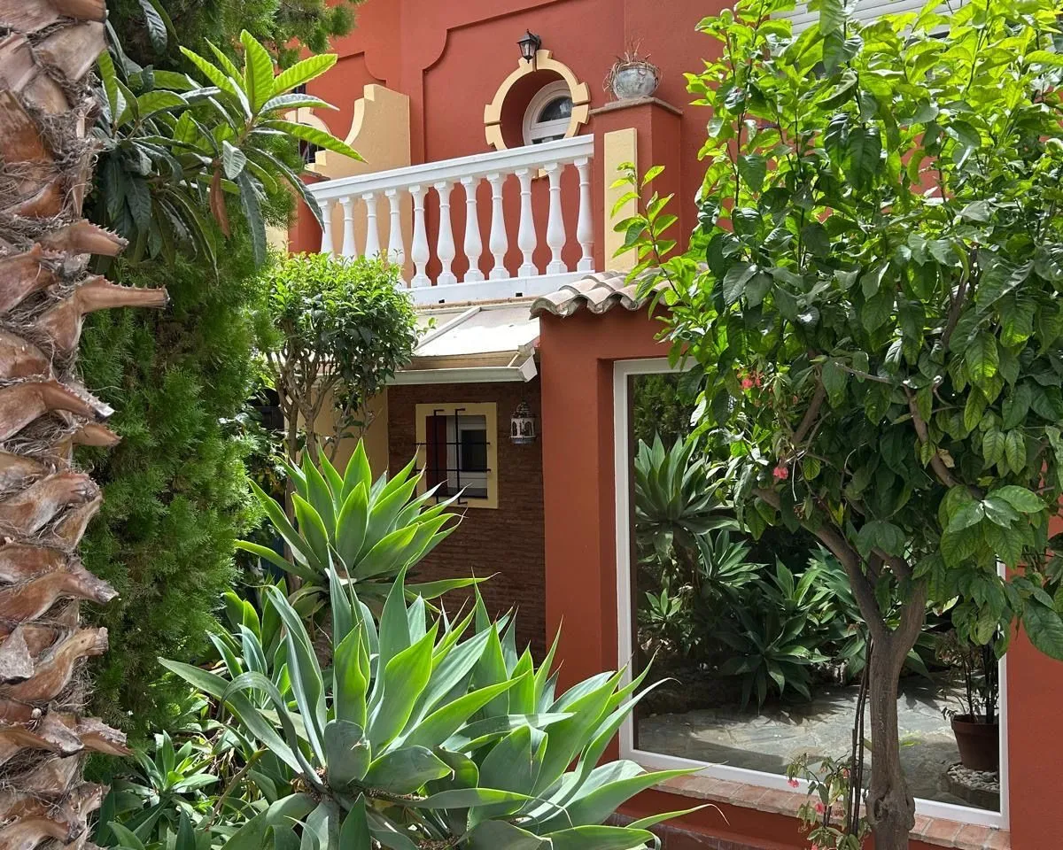 65b3c113-a0c6-4ee3-9e1c-ea8c9c958eee