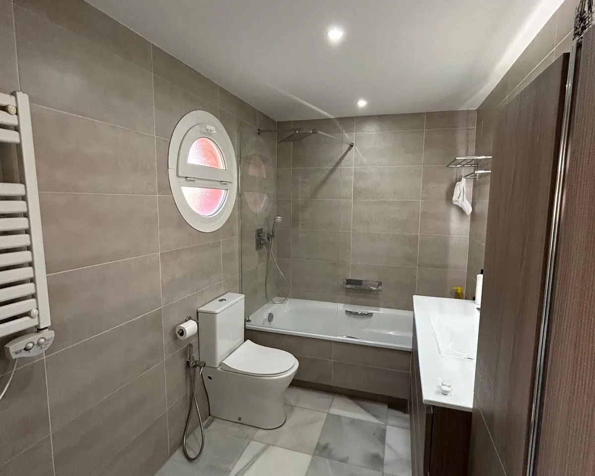 6886cdd0-1e3b-4b25-94be-41038d5b52b7