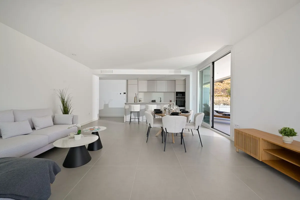 58503587-f1f1-4d70-ae12-b91b7ea535f6