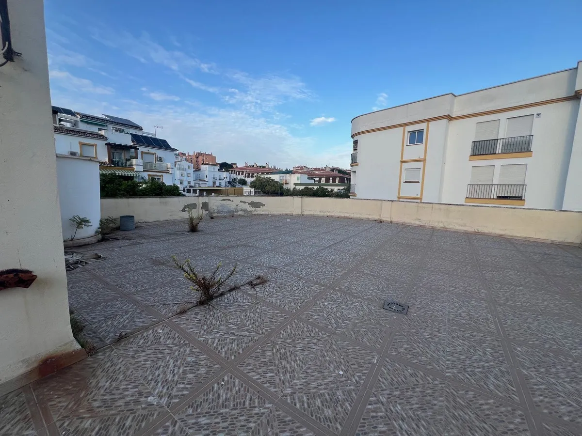 39d41bef-e58f-4c45-856b-3d71213de9a4