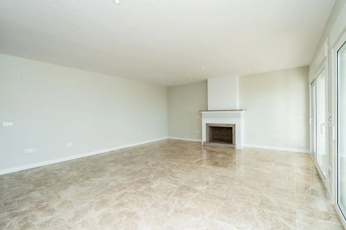 34085c3f-d4c2-4adf-8b6b-54171cbb74c8