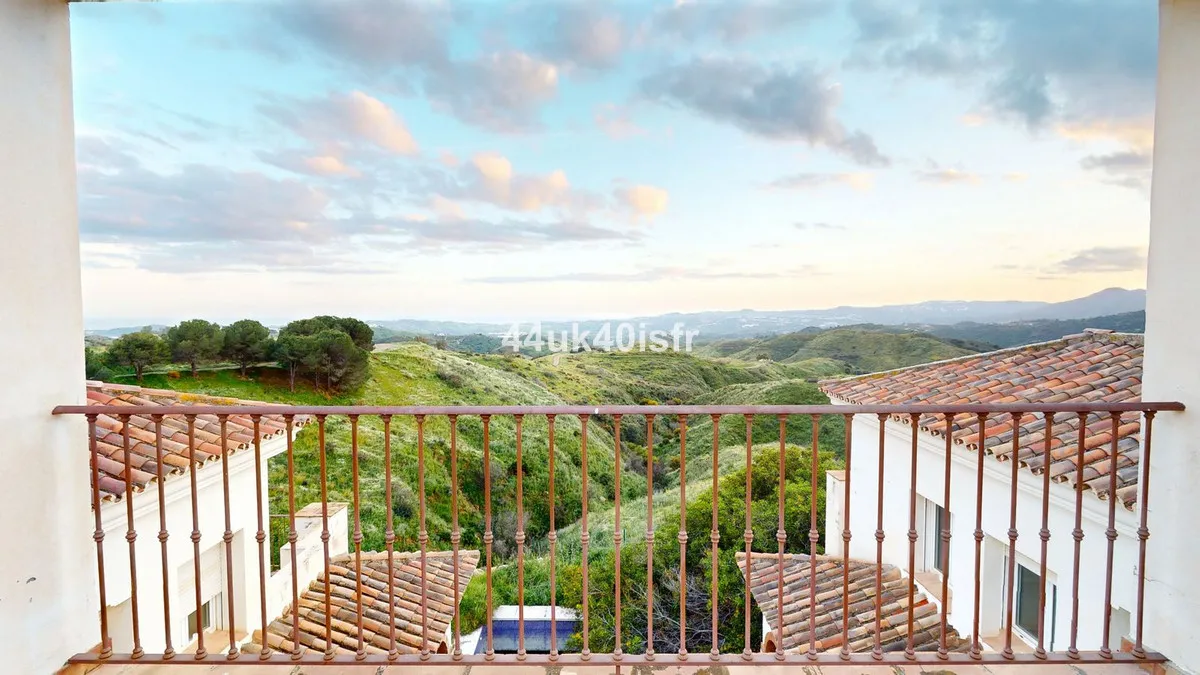 4af83e5c-f774-4ce8-aab3-b1c22631b5fc