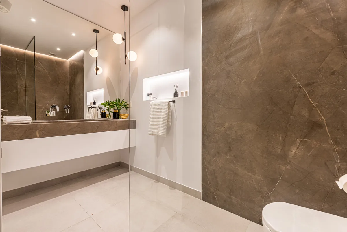 e452c24c-54b5-4250-b912-48db4f0e81c8