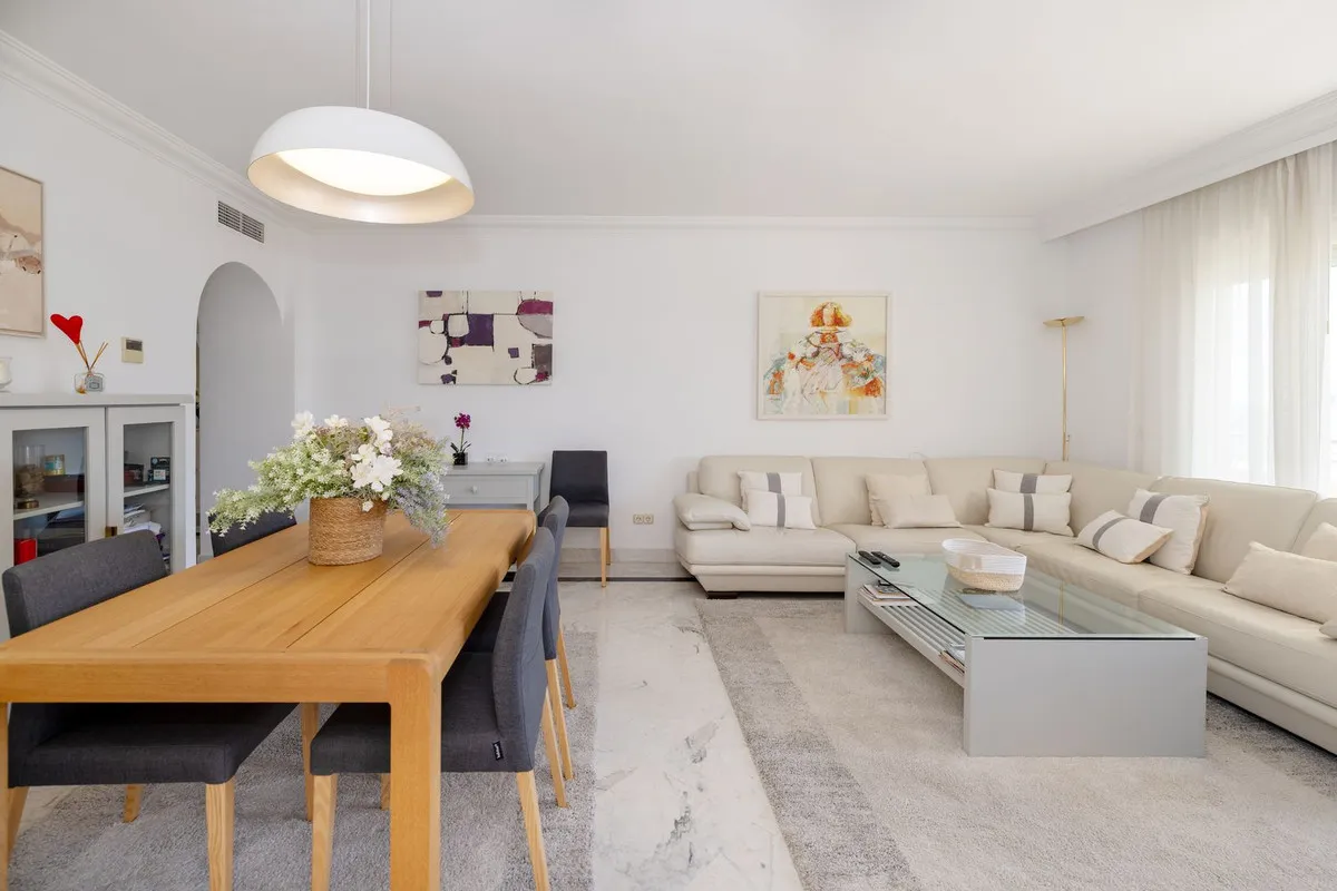 7606fc42-5e26-4a2a-9977-6905ed76f6b2