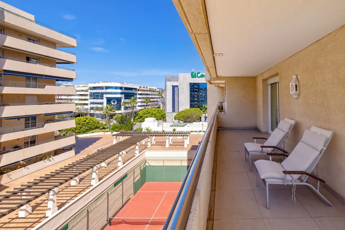 ca8ef208-c014-4873-9d2f-ce1c0d31c304