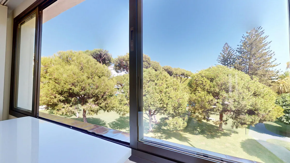 2c428251-bf08-4b63-8409-e146636cc9ea