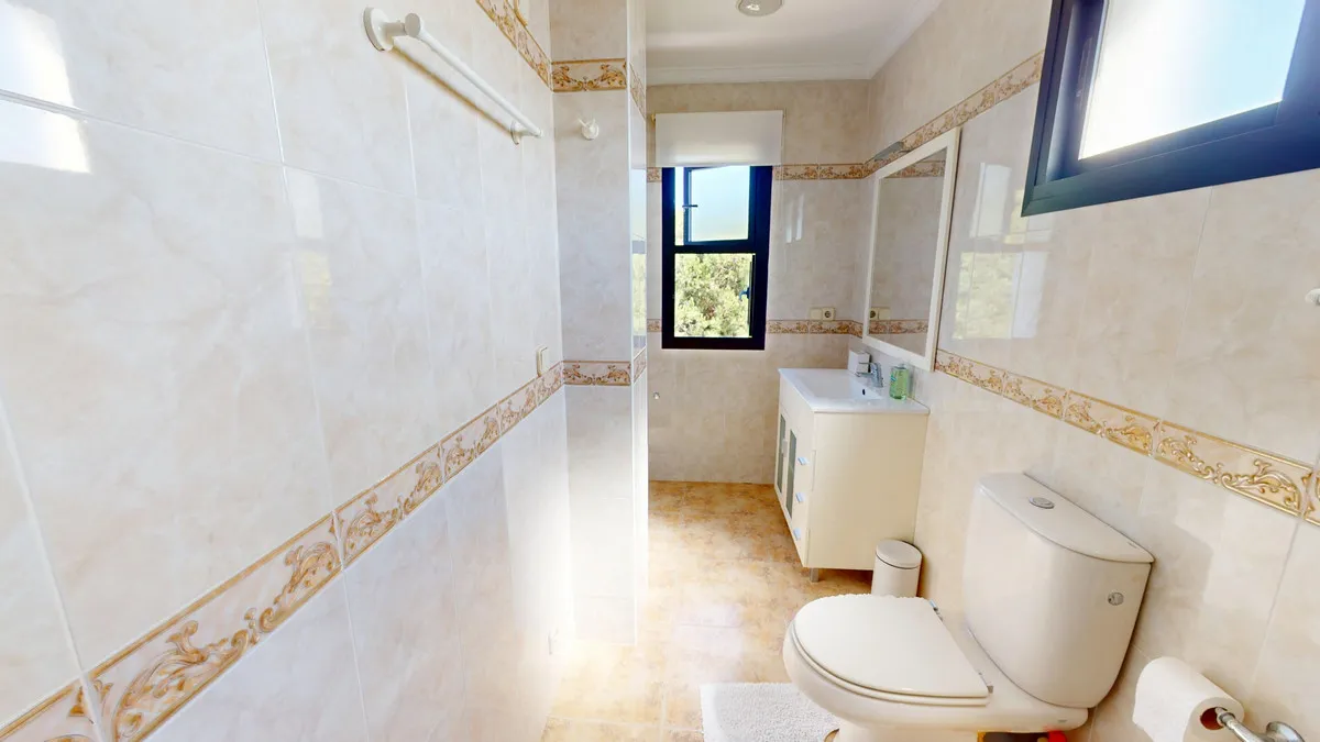 69b8eca3-aed0-4cf3-9c46-f0aa38046844