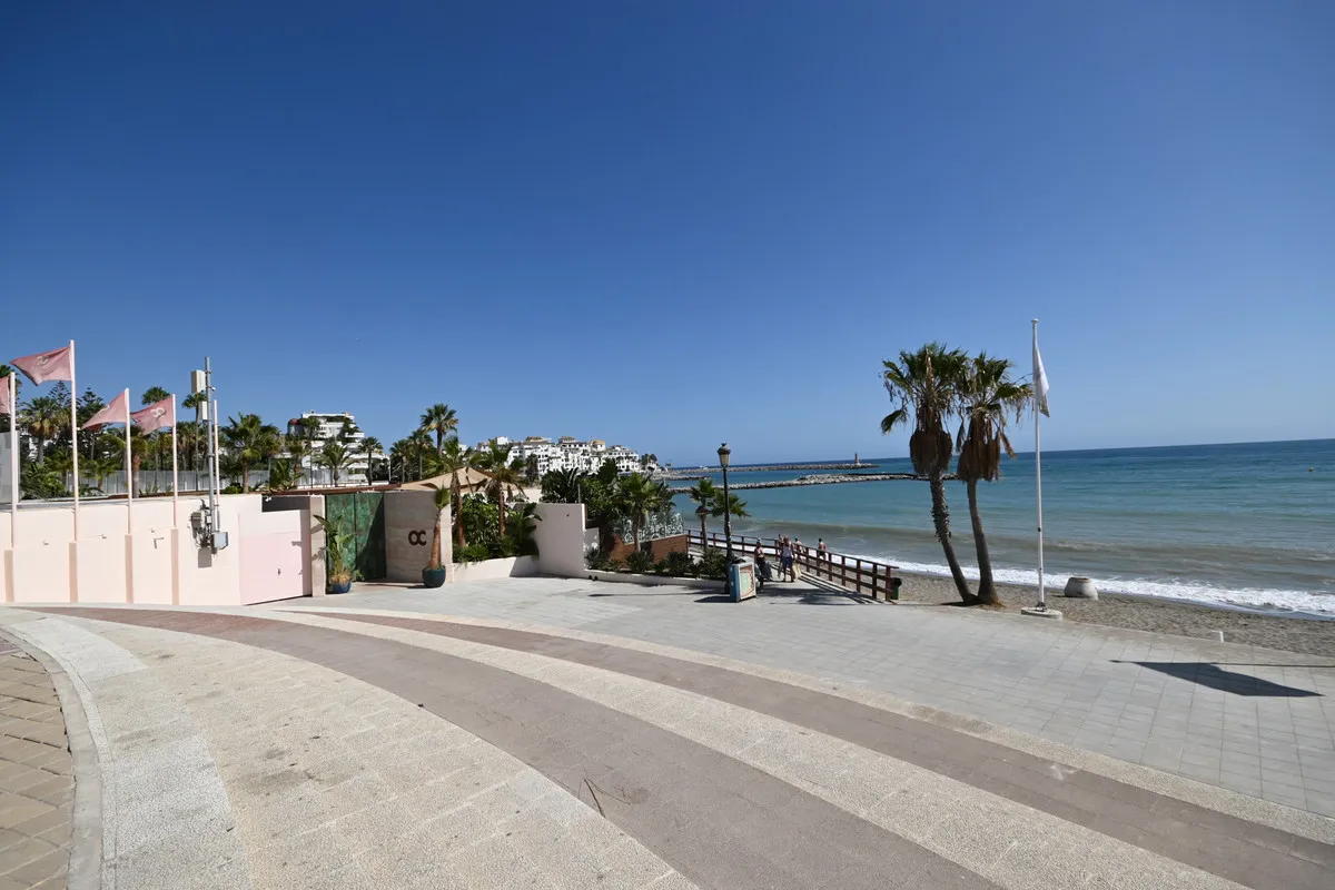 8eb41584-6e51-4544-91ac-7f7545e8bd2d