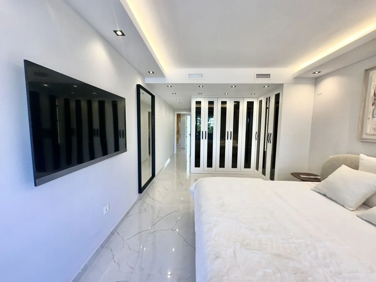 8e0e17d2-f0ee-4495-9bdf-cb9c386d7306