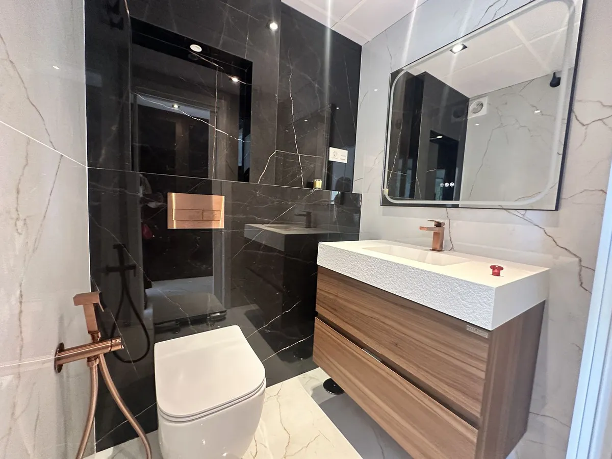 f7d52ed5-5200-4897-b1d7-be002686e068