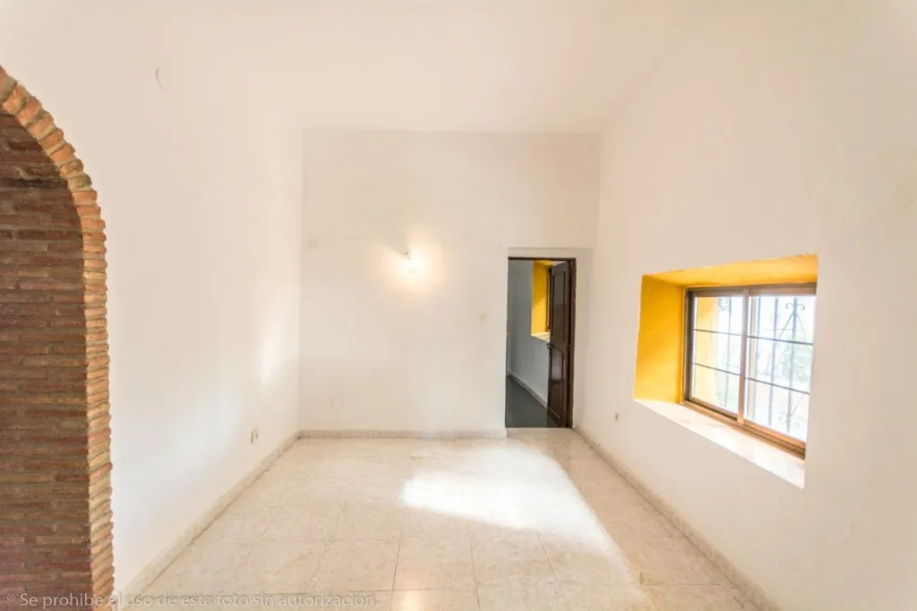 ce396318-c084-4e18-a887-c7b1fb206d9f