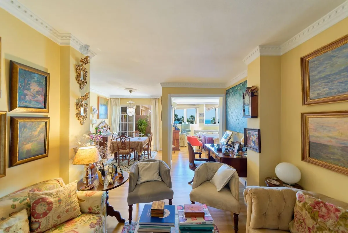 6b551f34-2afe-4911-ad3b-44597bf949aa