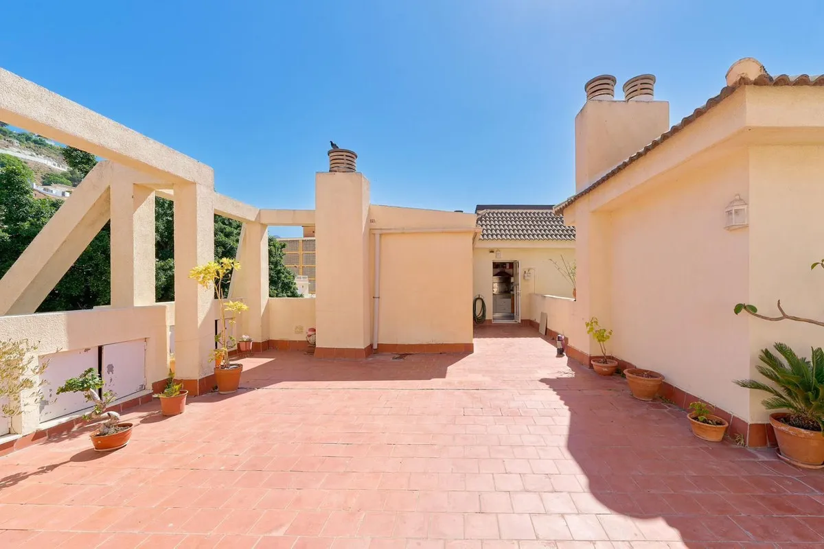 831ea574-936f-40d3-9f39-69c37483c2cc