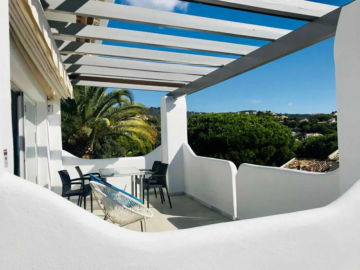 4b337f8e-3b90-4f20-8abc-56593cc07f5a