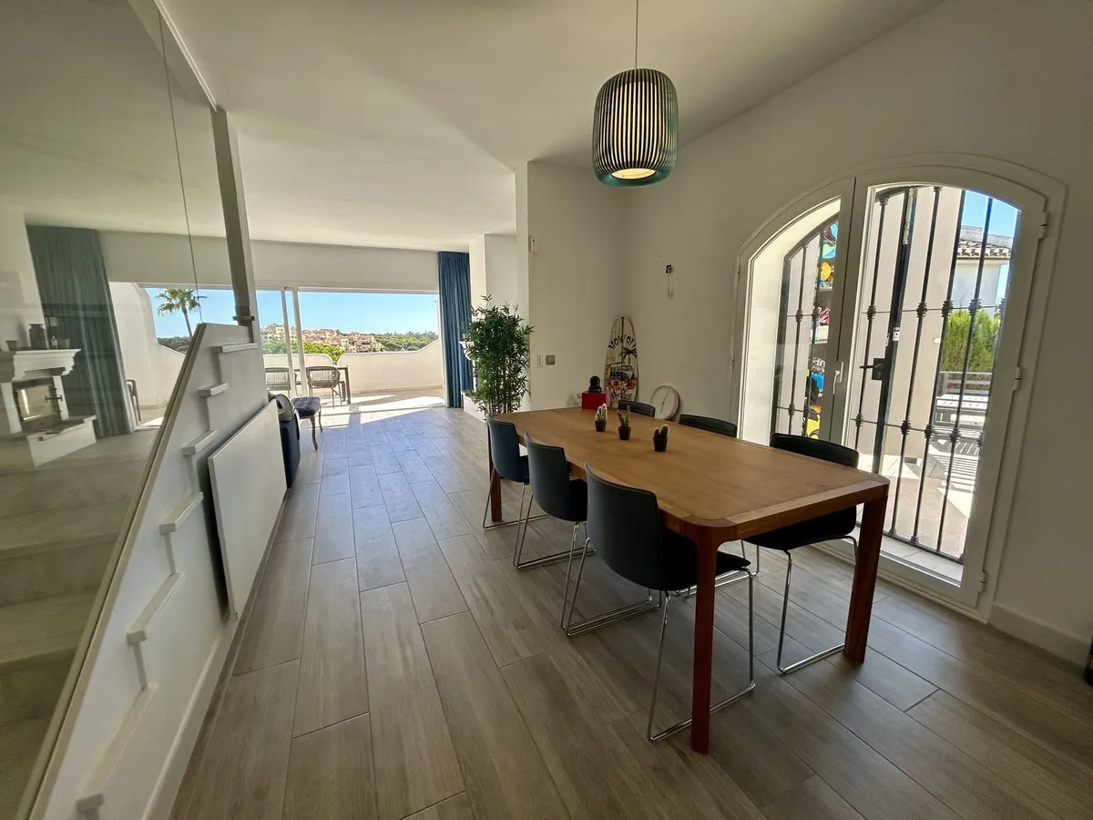 6065d3ac-e914-4ba9-b8de-1f3a24e09fdd