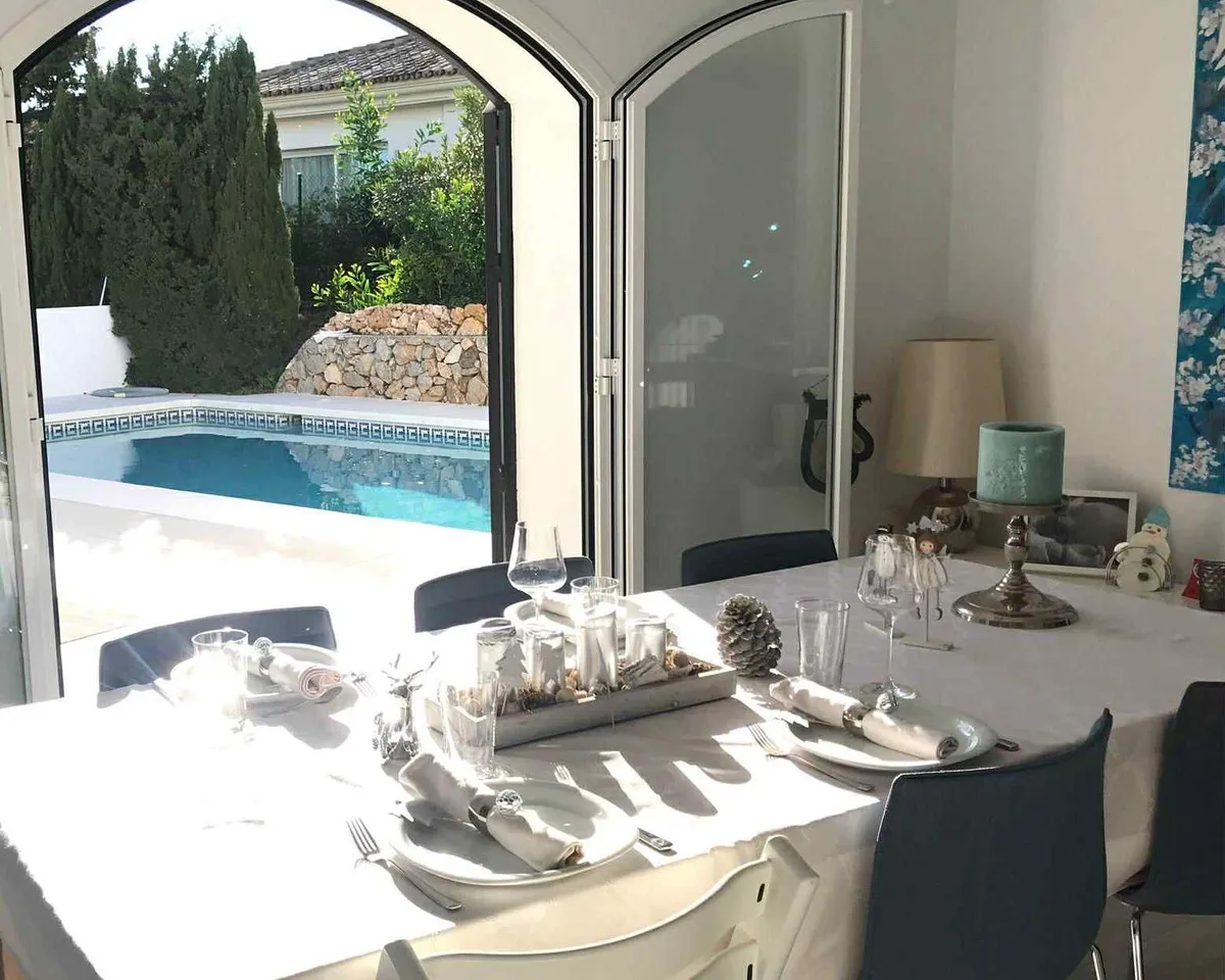 72728b10-b674-4dc2-b39f-0be1500437bb