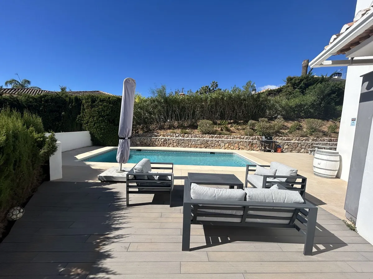 bee7909e-b646-4fdd-9d04-8e505381c853