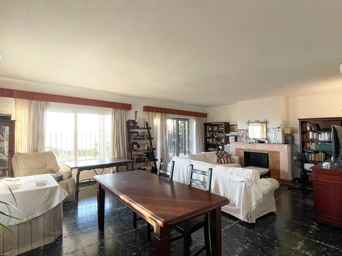 0e1a4344-67c2-44b5-8d4e-4b7b9d973987