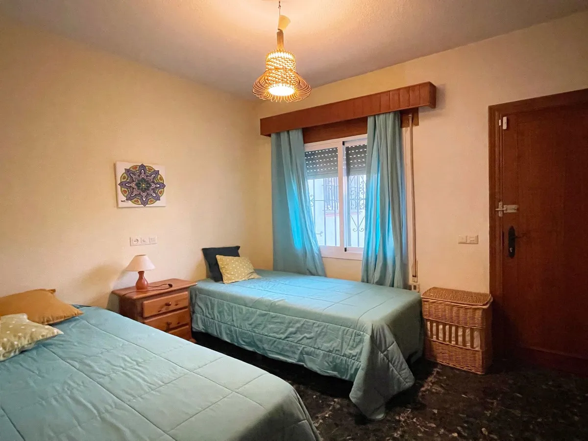 160cda39-faf4-42b4-ac9e-cd0f2ea3a4d5