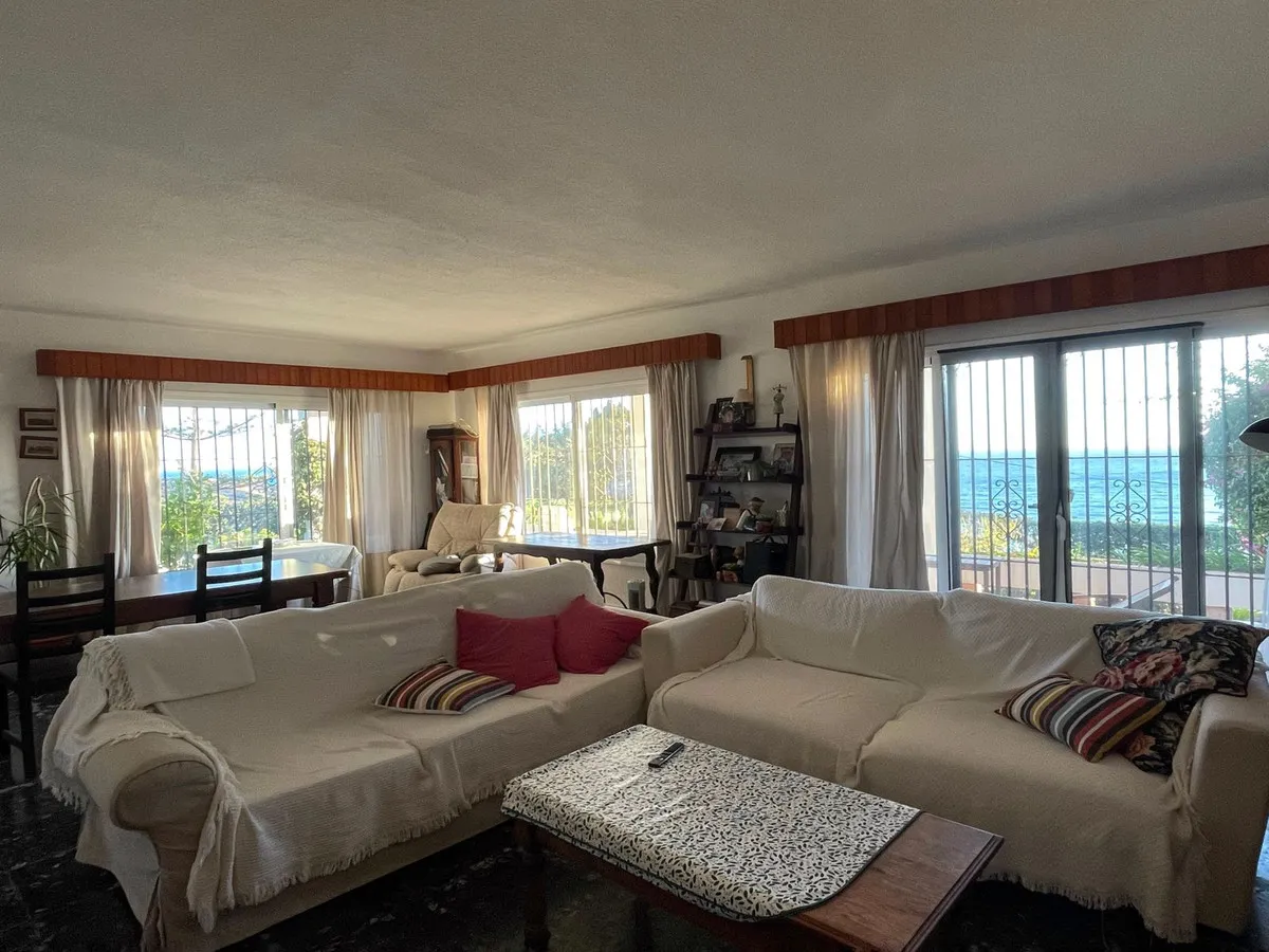 5dbadcb4-6a7f-4bc7-8397-6fa36e4292b0