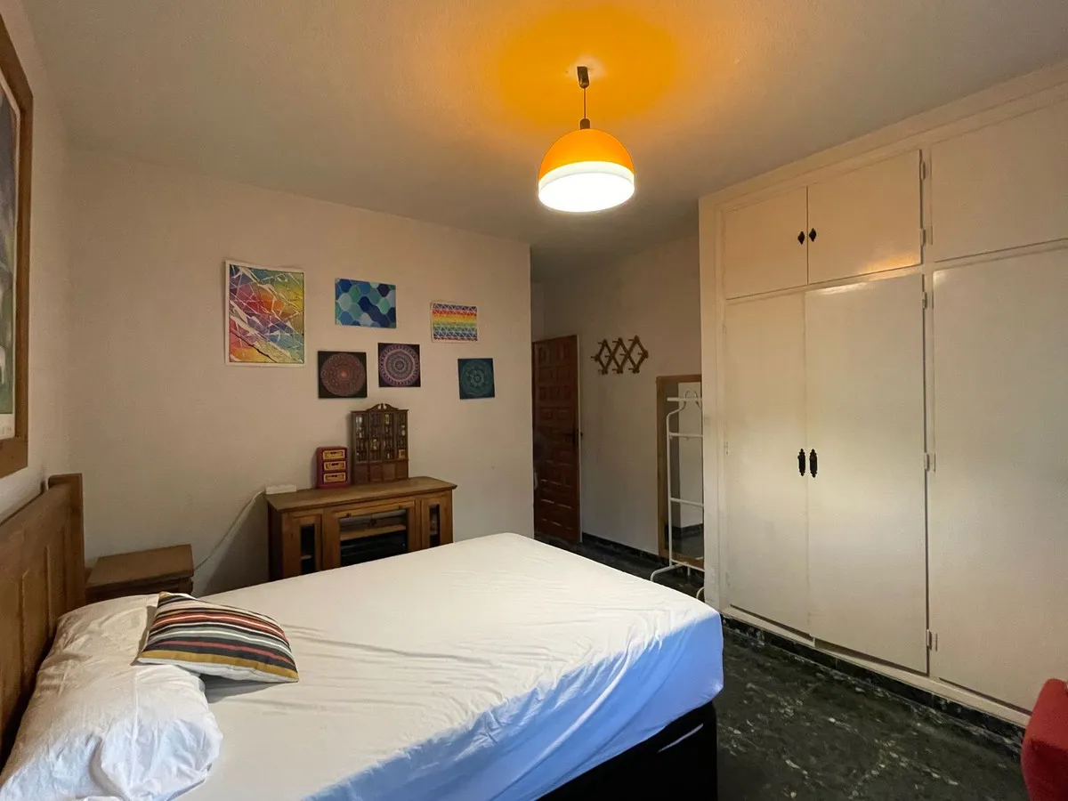 a6410875-dde4-465c-8433-b4ccba92d206