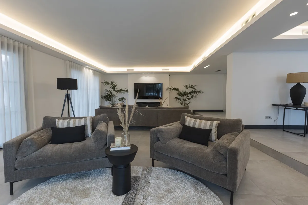 9e066b48-4ee0-4a4c-8945-8a37f23c3805