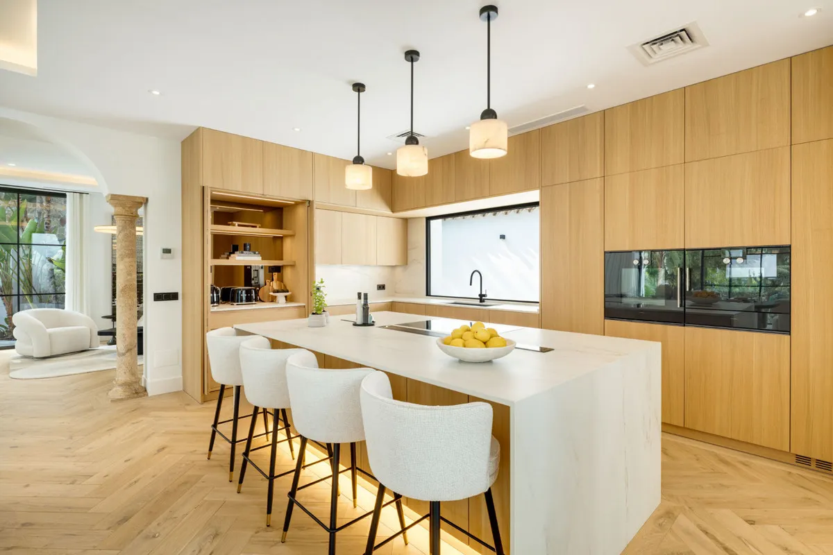 64edae9c-dcb7-49b6-ae26-231649ddb88c